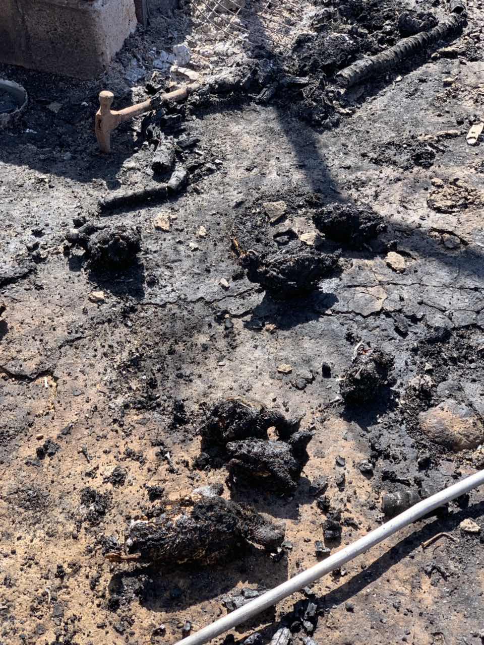 اندلعت النيران في مخيم شامشكو، الذي اُنشئ عام 2015، ويقطن فيه نحو خمسة آلاف من النازحين الايزيديين ومعظمهم من سنجار